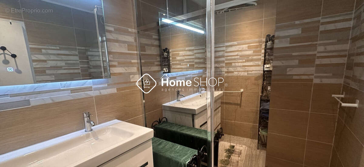 Appartement à MARSEILLE-9E