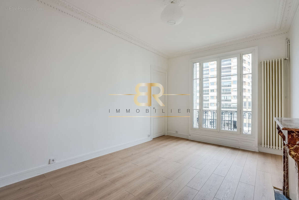 Appartement de 4 pièces / Suresnes - photo 9