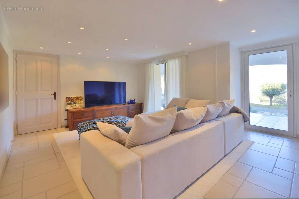 Maison à PEYMEINADE