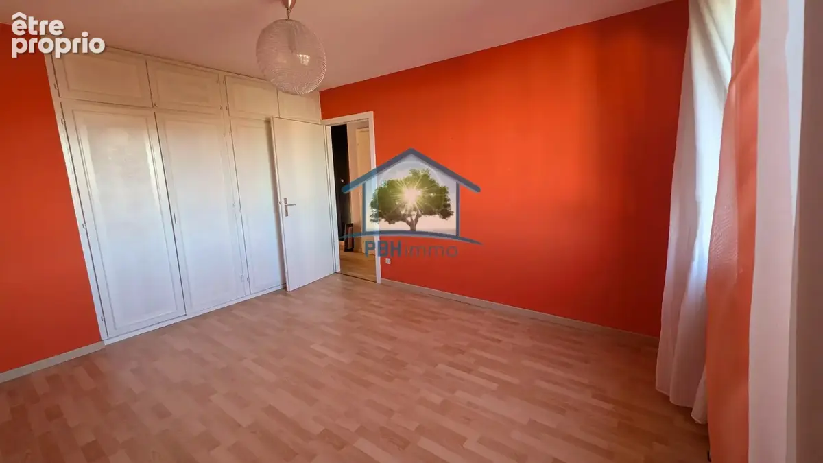 OSTWALD (67) - Appartement T3 de 72 m² au 3ème et dernier étage avec ascenseur et terrasse - photo 16
