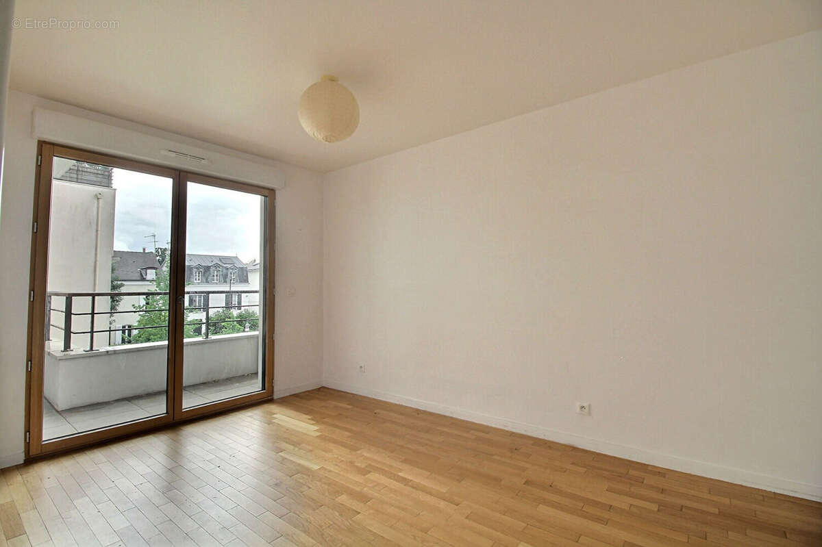 Appartement à COLOMBES