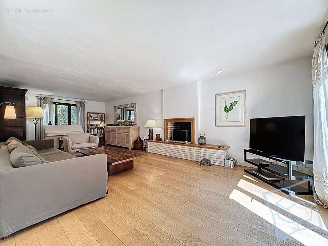 Maison Port Royal - Voisins - 7 pièces 183.85 m2 - photo 4