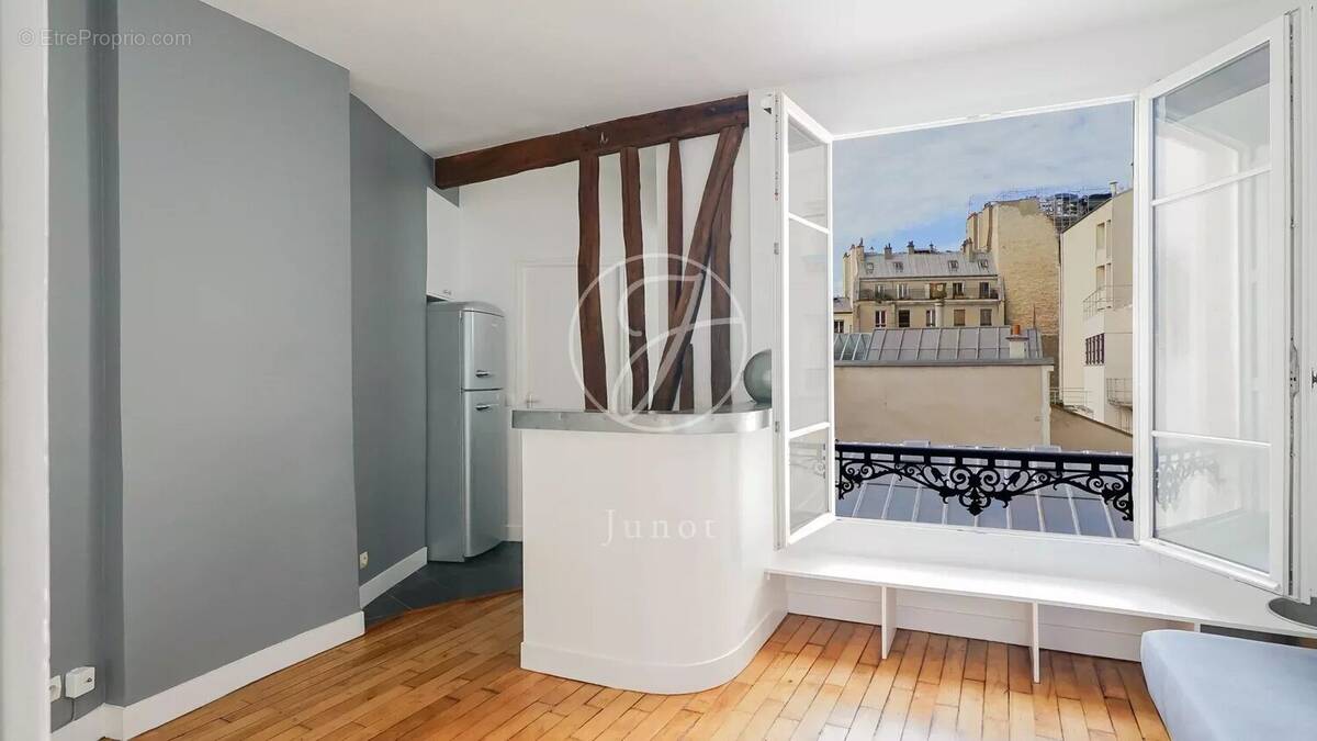 Appartement à PARIS-12E