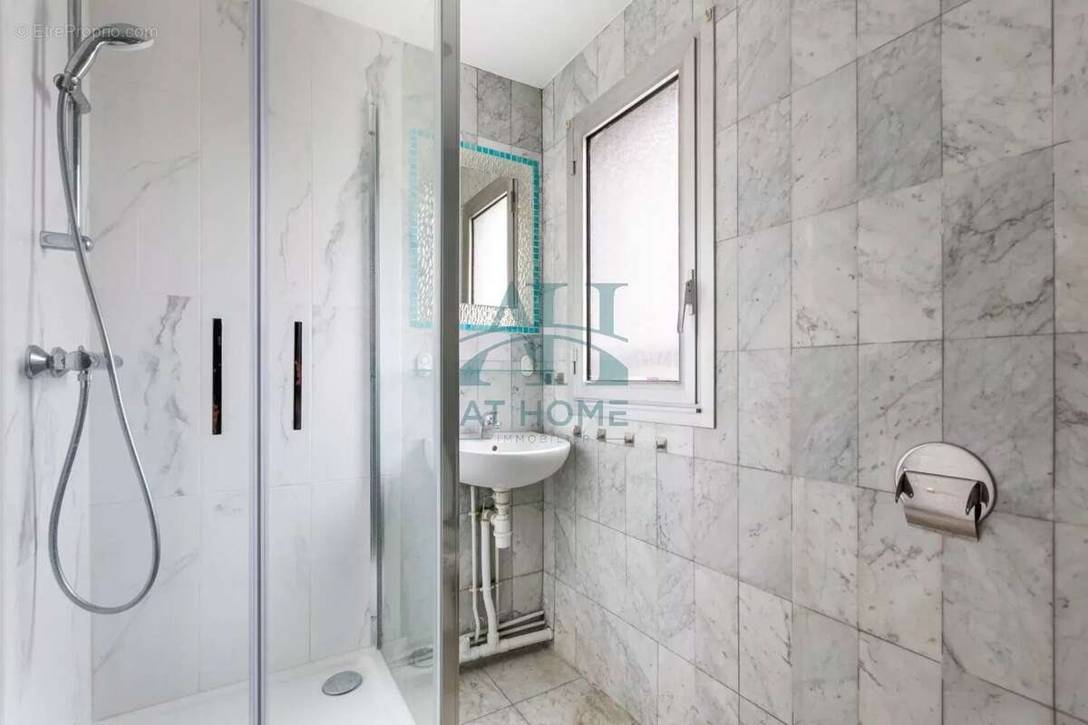 Appartement à PARIS-10E