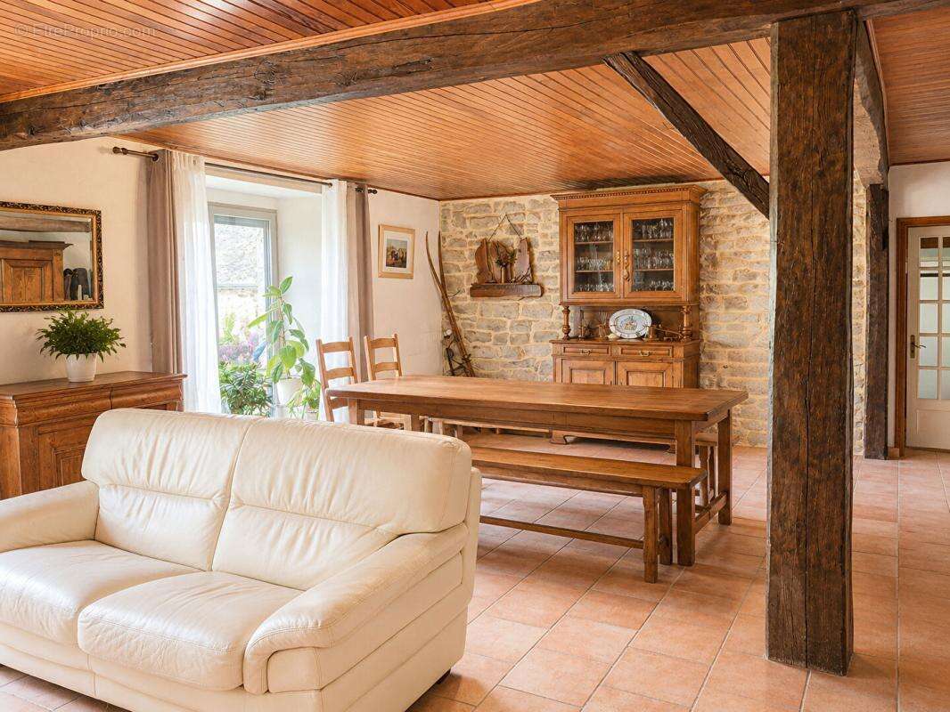 Maison à PRIZIAC