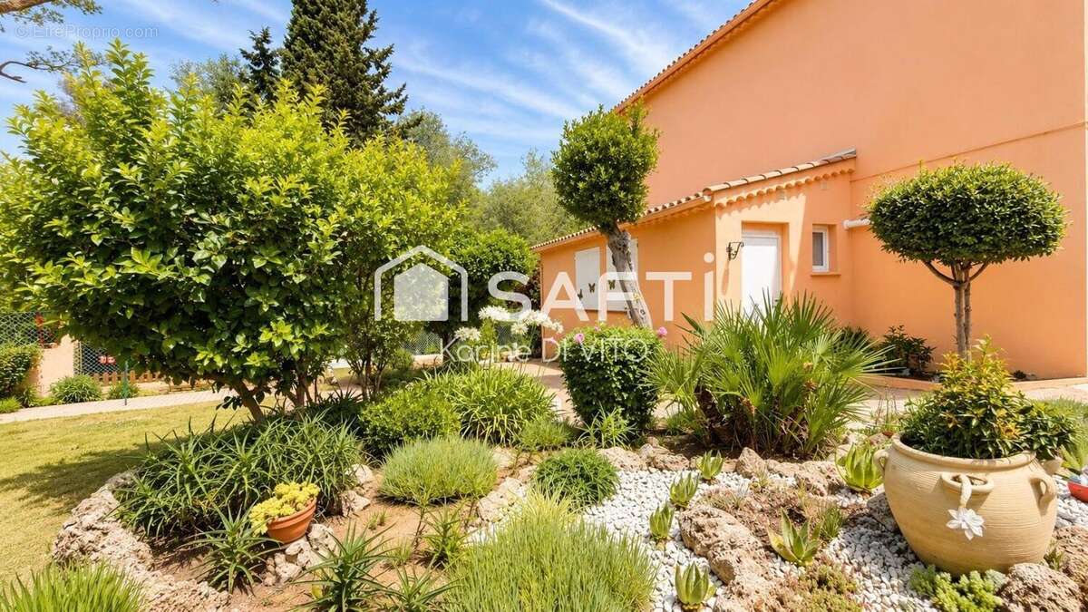 Maison 207 m² à Frejus  - photo 7