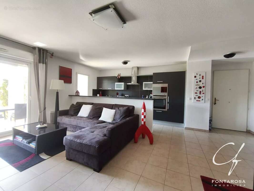 Appartement à FREJUS