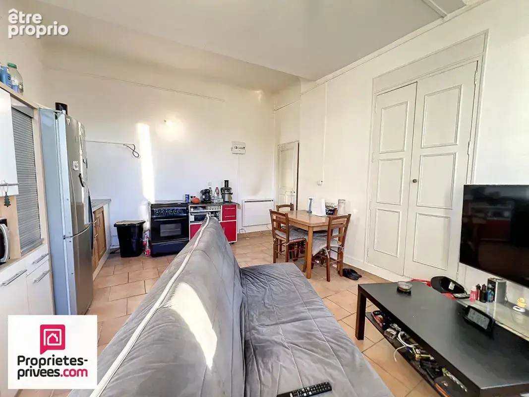 RIANS Appartement T2 2 -ème étage loué lumineux 45 m² - photo 13