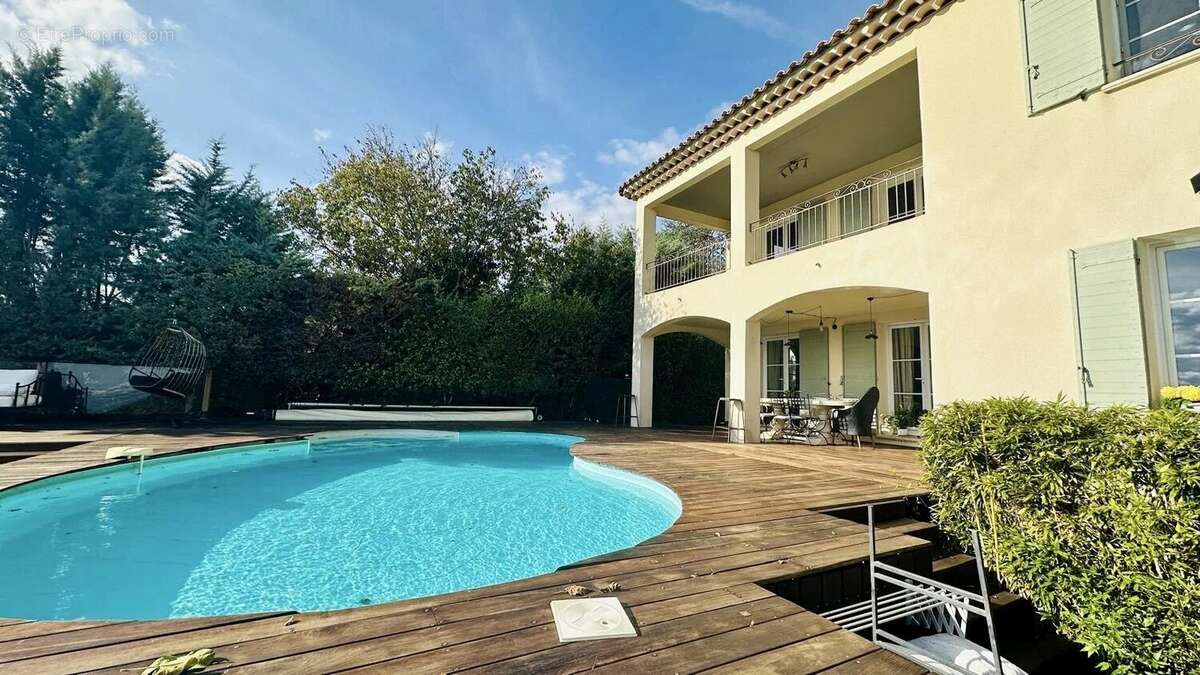 Maison à ROCHEFORT-DU-GARD