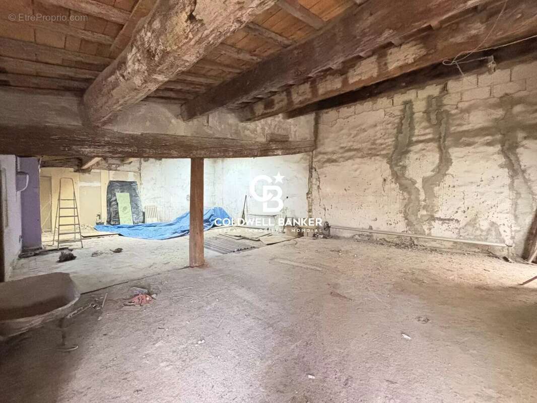 Maison de maître 193m² sur 740m² avec garage 130m² Lunel-Viel - photo 17