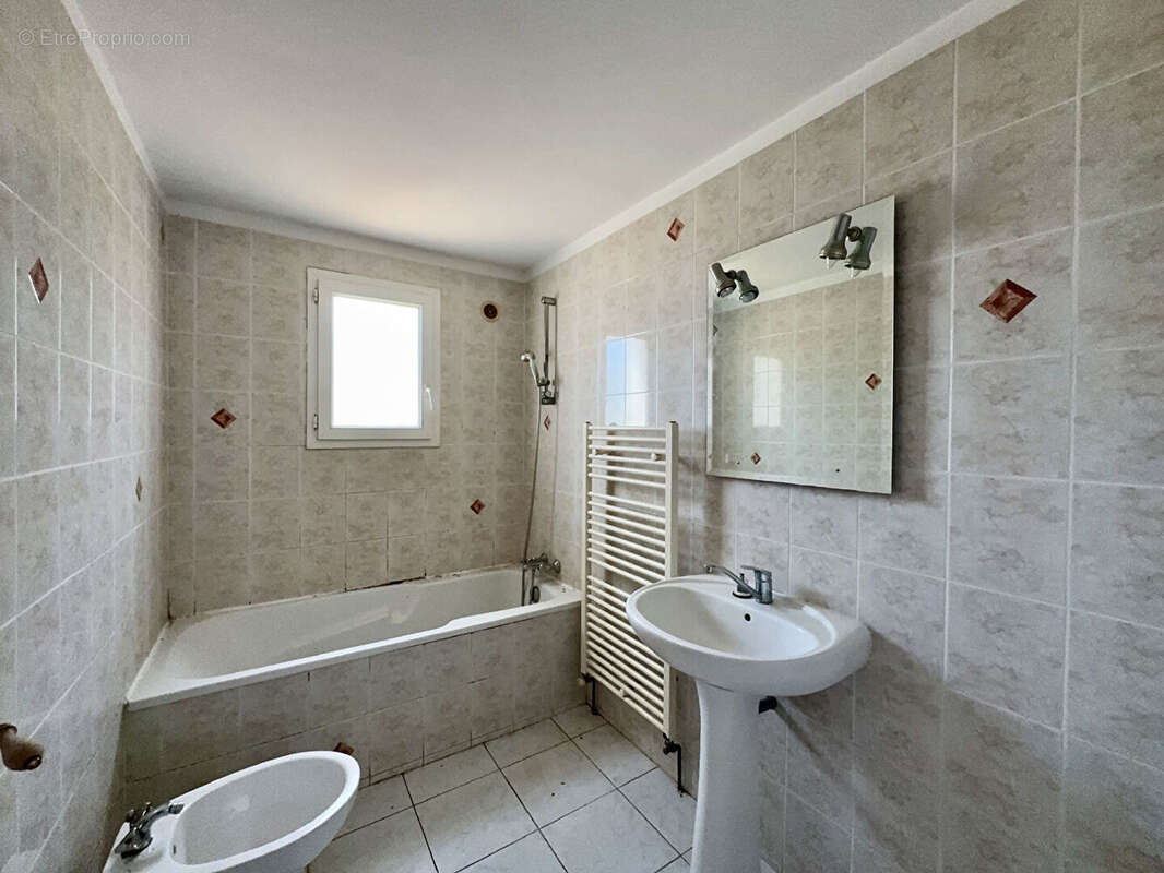 Maison à ROQUEMAURE