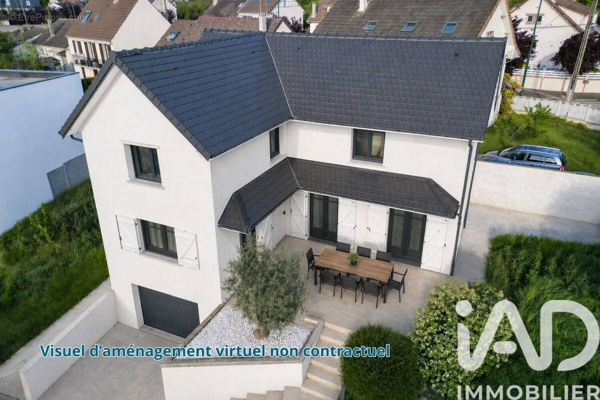 Photo 1 - Maison à PONTAULT-COMBAULT