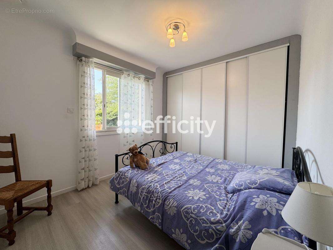 Maison 190 m² à Lembeye  - photo 6