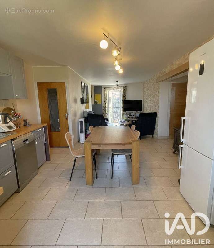 Maison 110 m² à Lussan  - photo 6