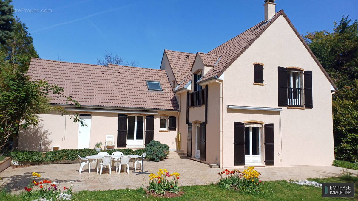 Maison à VILLENNES-SUR-SEINE