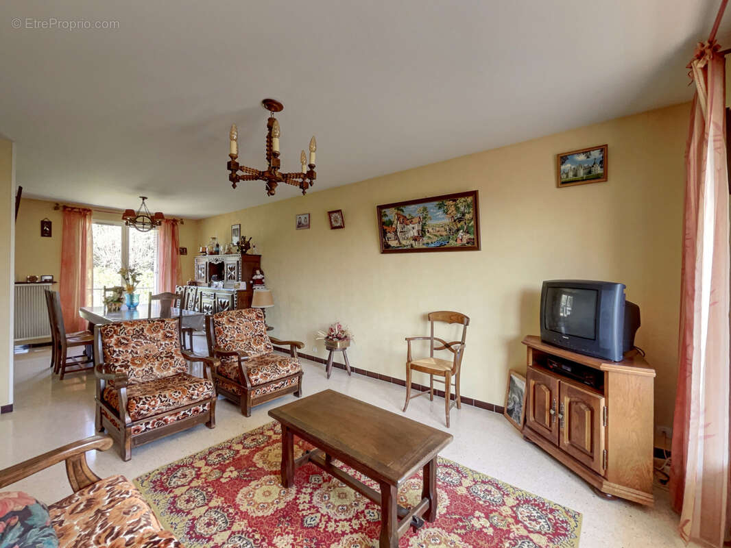 Maison à BEAUVALLON