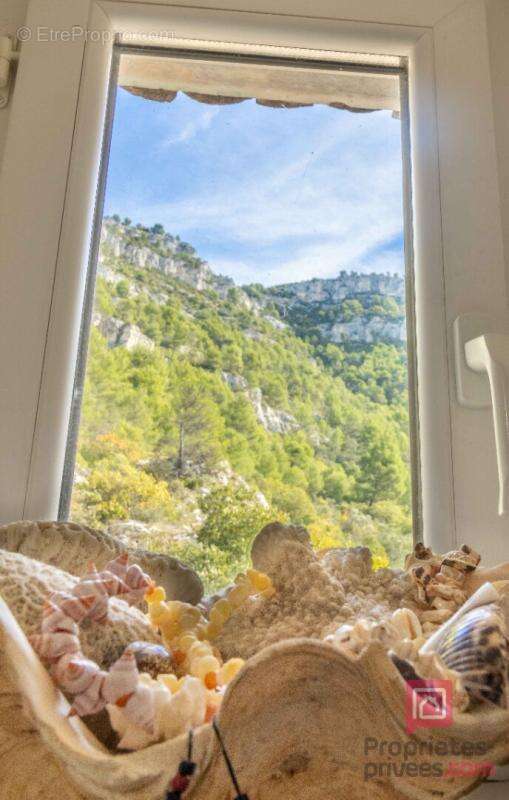 Maison à FONTAINE-DE-VAUCLUSE