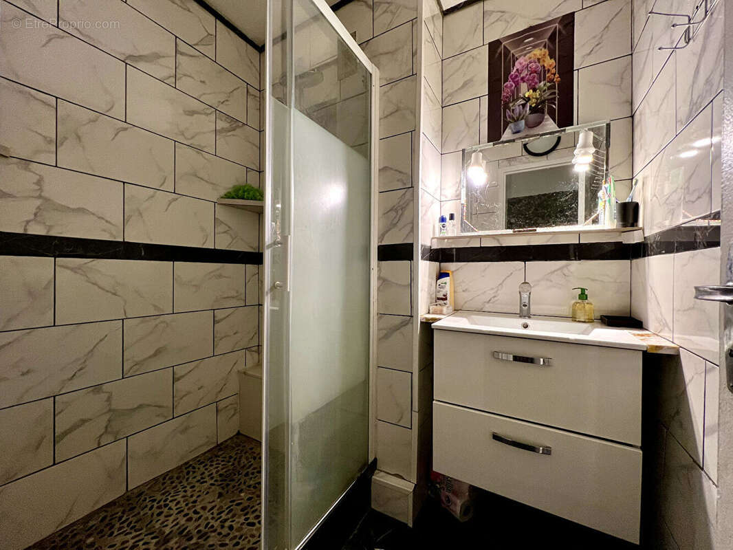 Appartement à MARSEILLE-9E