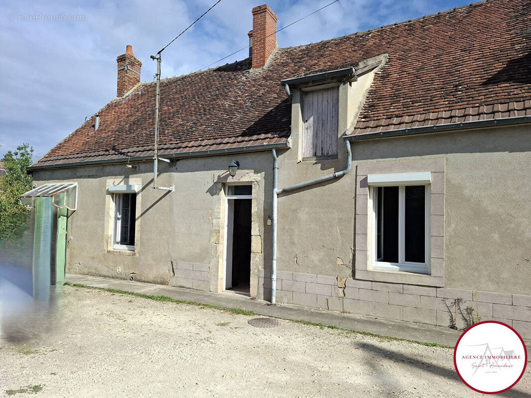 Maison à SAINT-AMAND-MONTROND