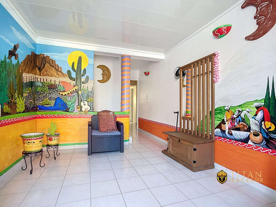  Maison familiale 4 chambres, jardin et garage - Petite-Synthe - Titan Immobilier - Maison à DUNKERQUE