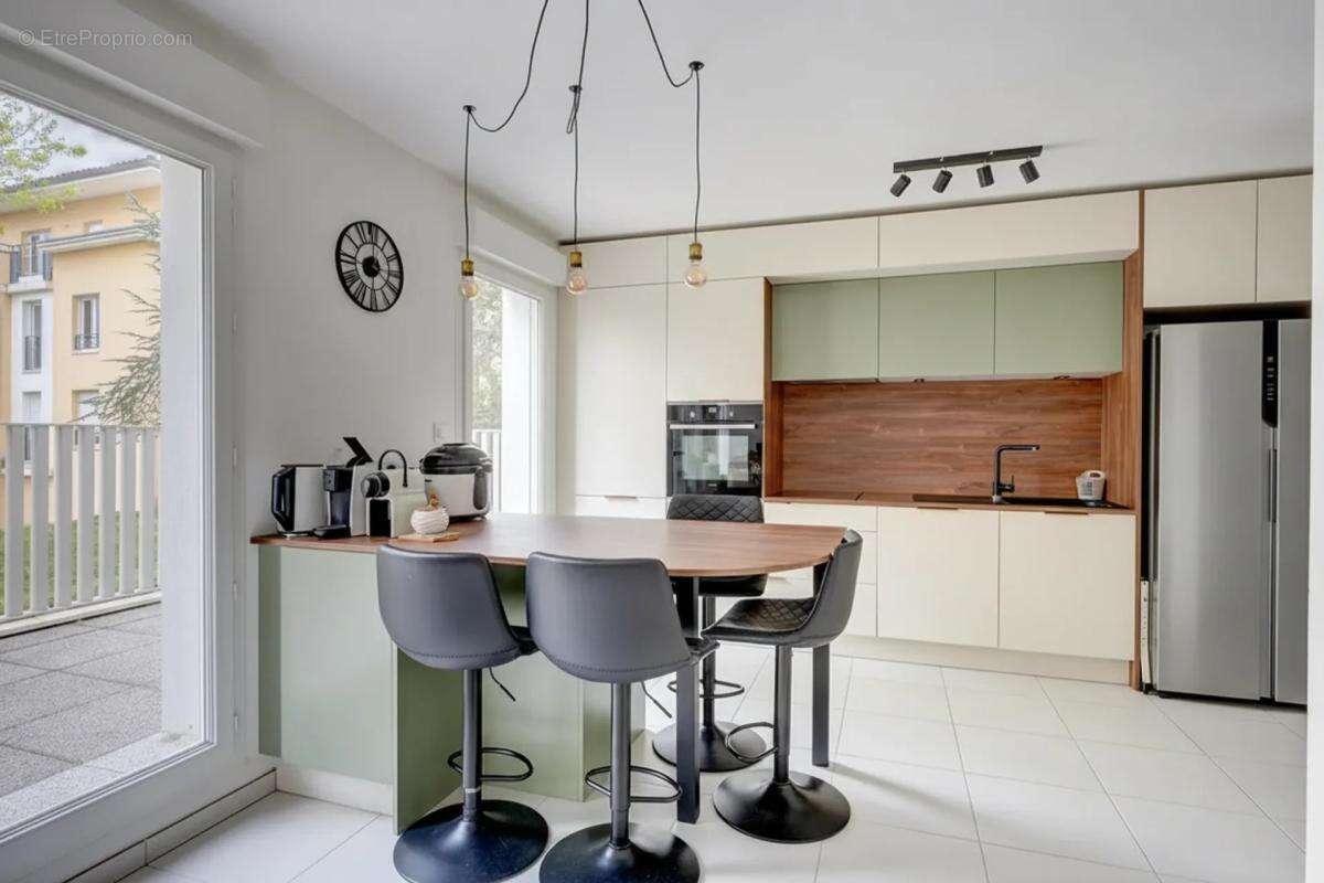 Appartement à CRAPONNE