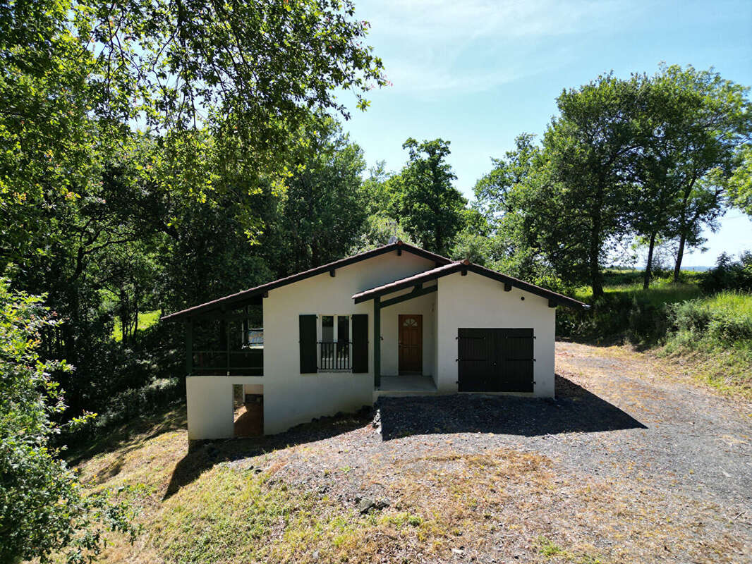Maison à USTARITZ