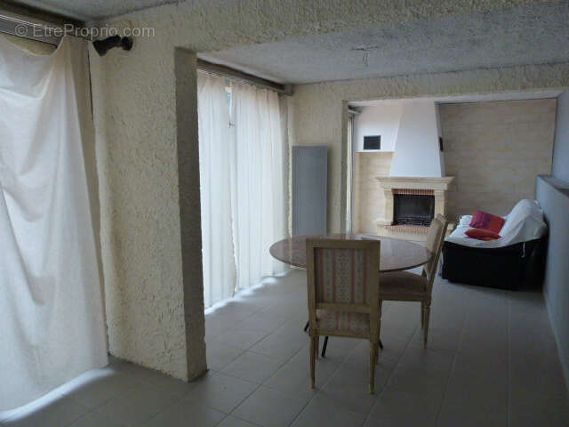 Maison à VILLENEUVE-LES-AVIGNON