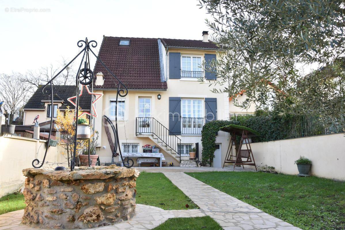 Maison à RIS-ORANGIS