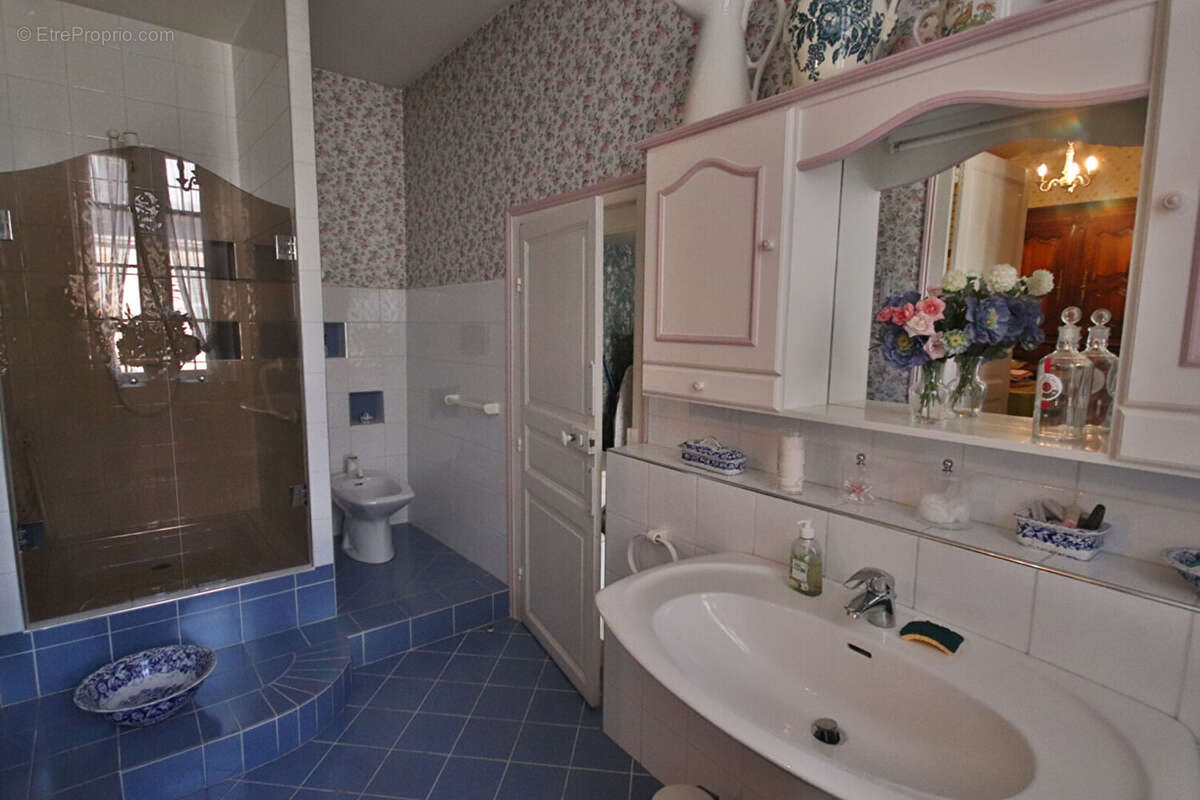 Appartement à MOULINS