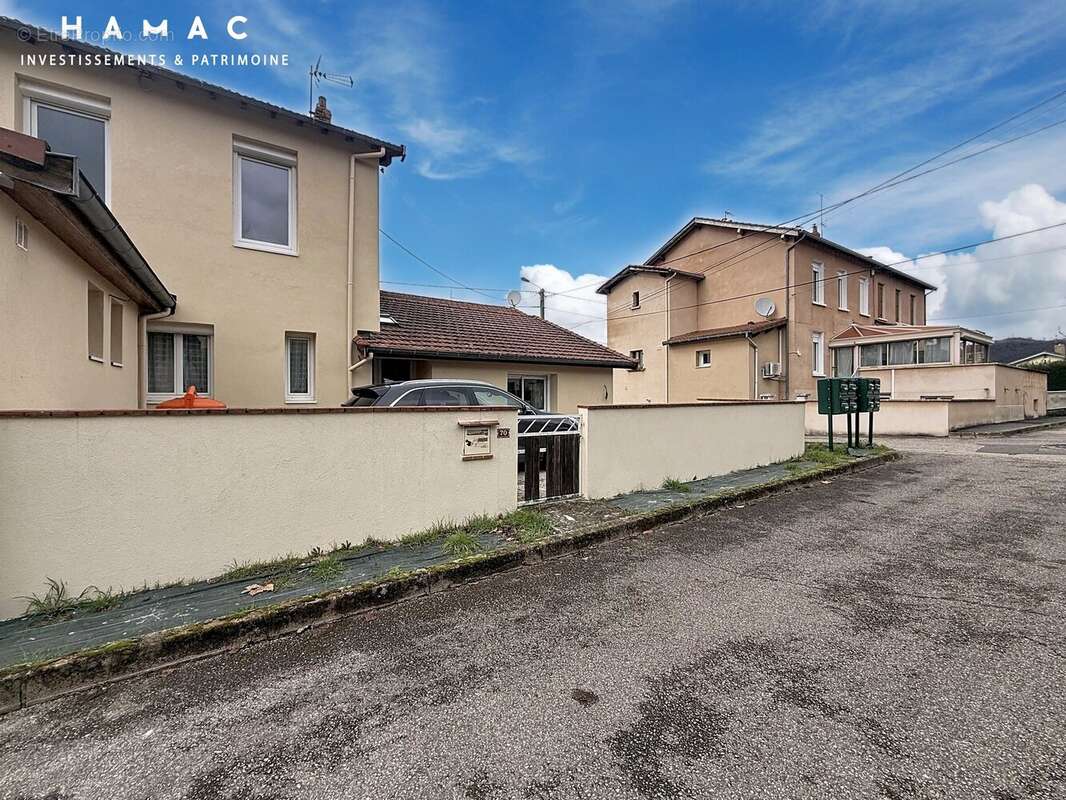 Maison à SAINTE-FOY-L'ARGENTIERE