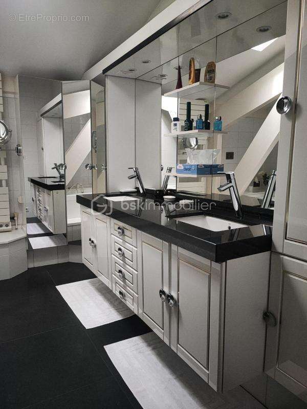 Propriété 255 m² avec gîte indépendant et piscine – Excellent rapport qualité/prix - photo 16