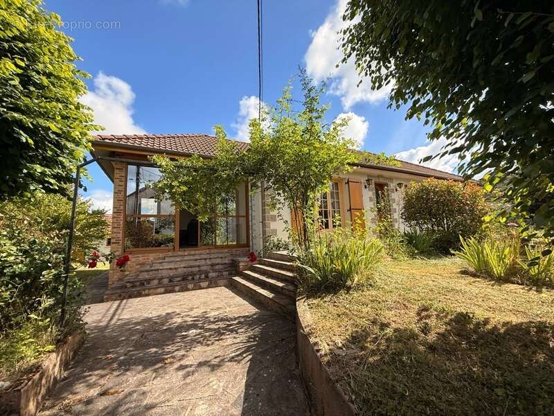 EN EXCLUSIVITE ! Pavillon de 114m², sur sous sol,  terrain de 956m2 180 000 € - photo 16
