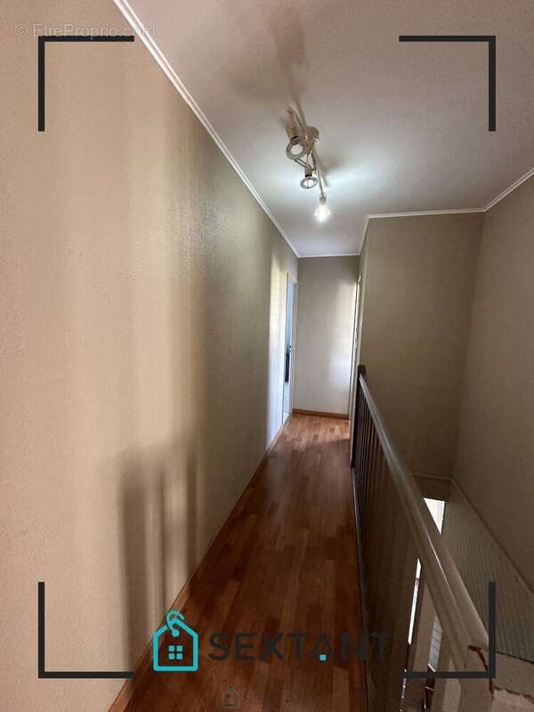 Maison à PETIT-COURONNE