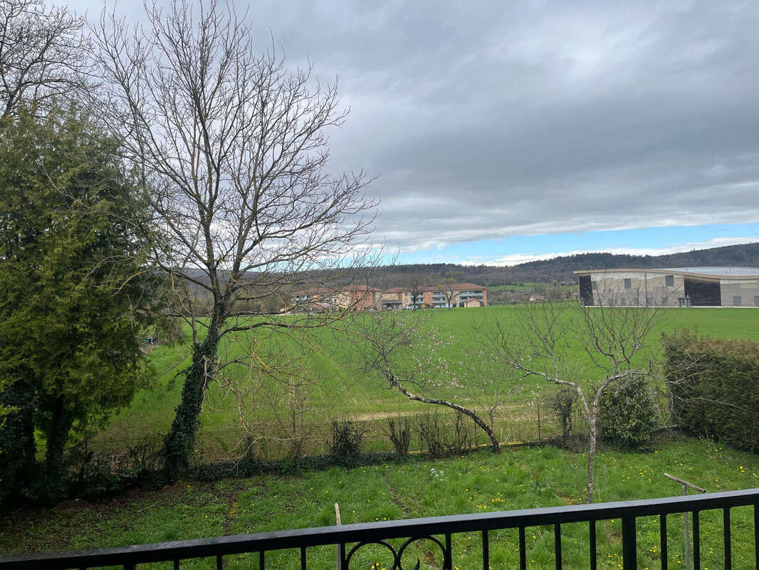 Maison à VILLEREVERSURE