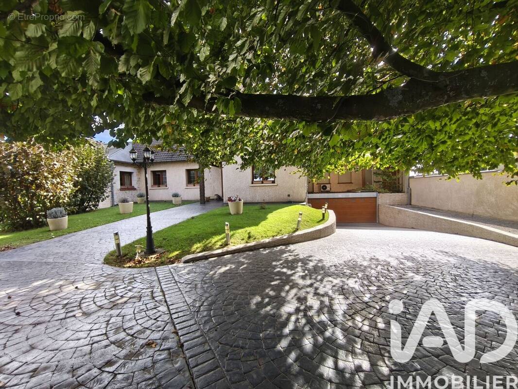 Photo 1 - Maison à MAREST-DAMPCOURT