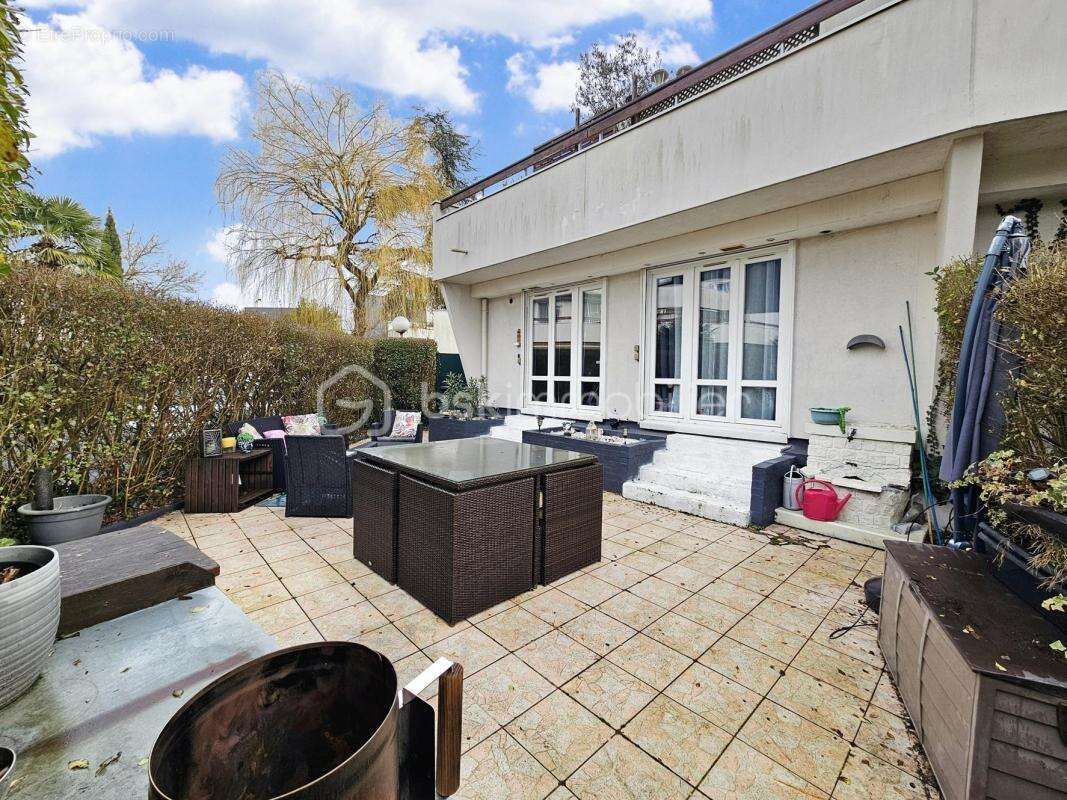 Appartement à COUBRON