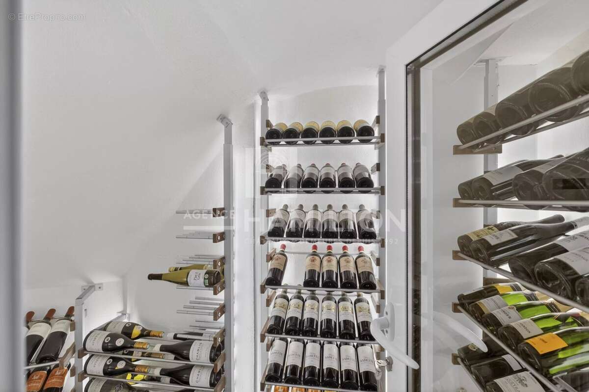 Une propriété d’exception où authenticité et élégance se rencontrent - photo 18