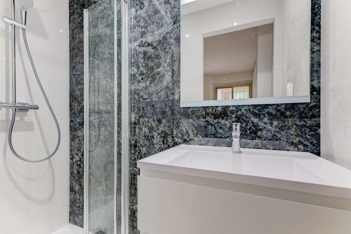 Appartement à VILLEFRANCHE-SUR-MER