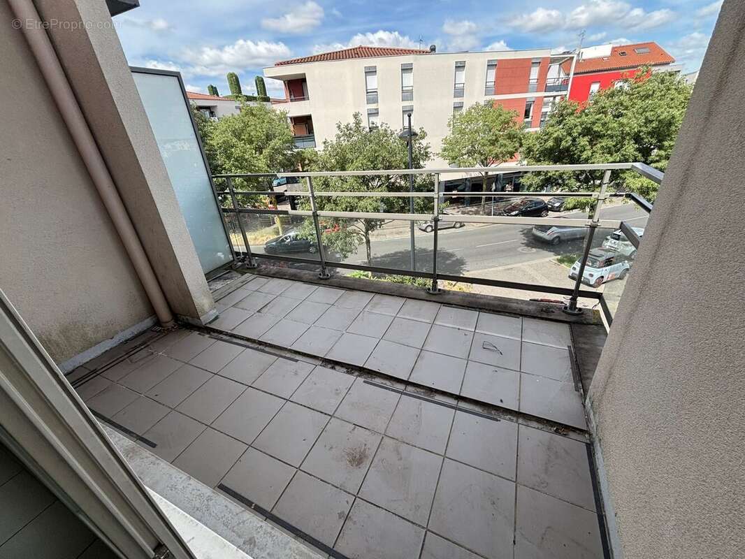 Appartement à MEYZIEU