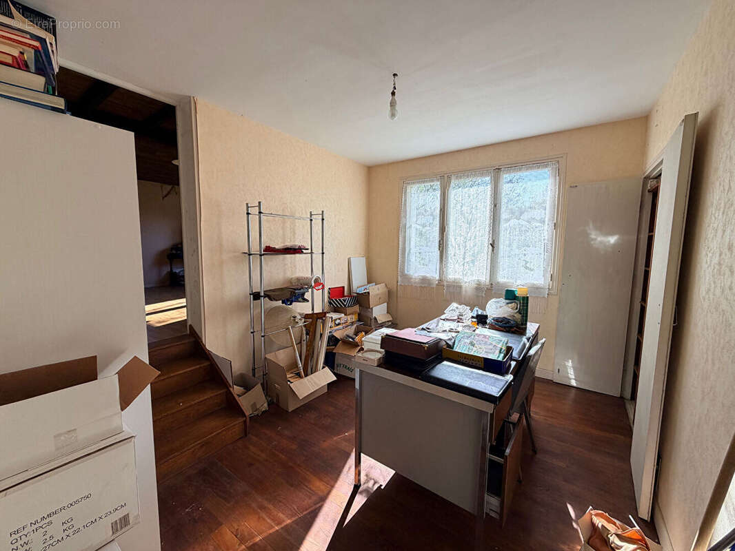 Maison à LISSAC-ET-MOURET