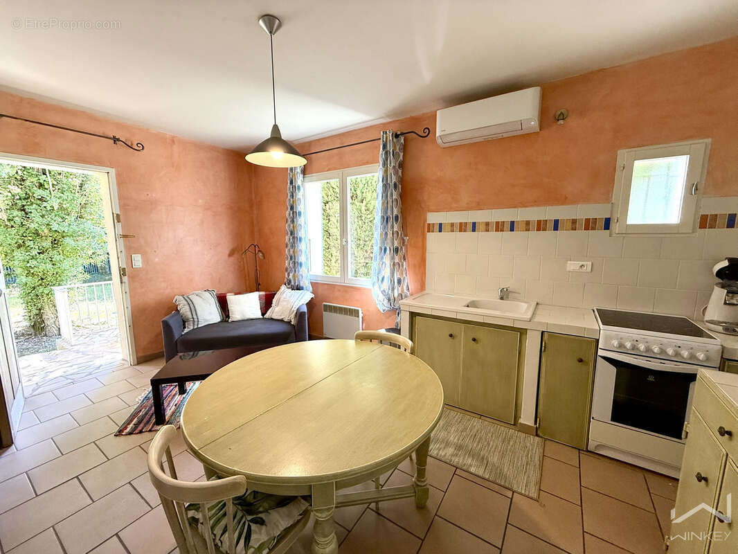 Maison à BOLLENE