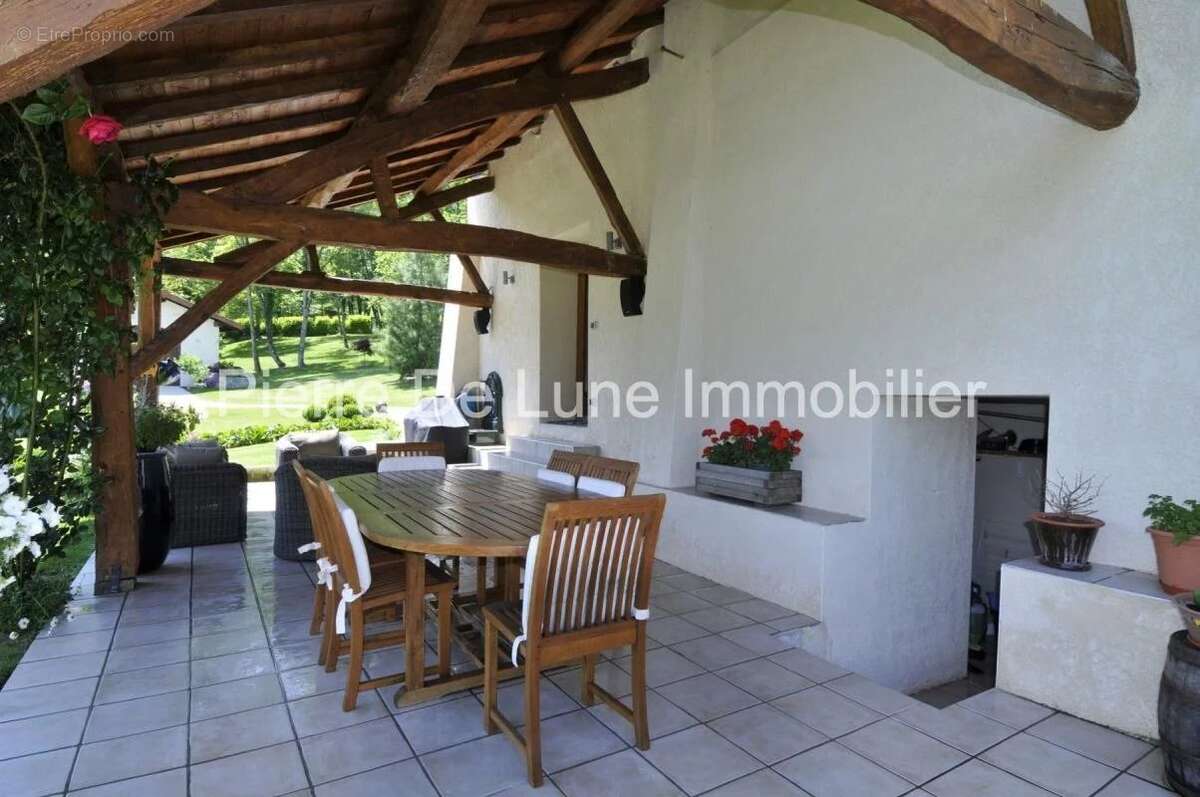 Maison à TRAIZE