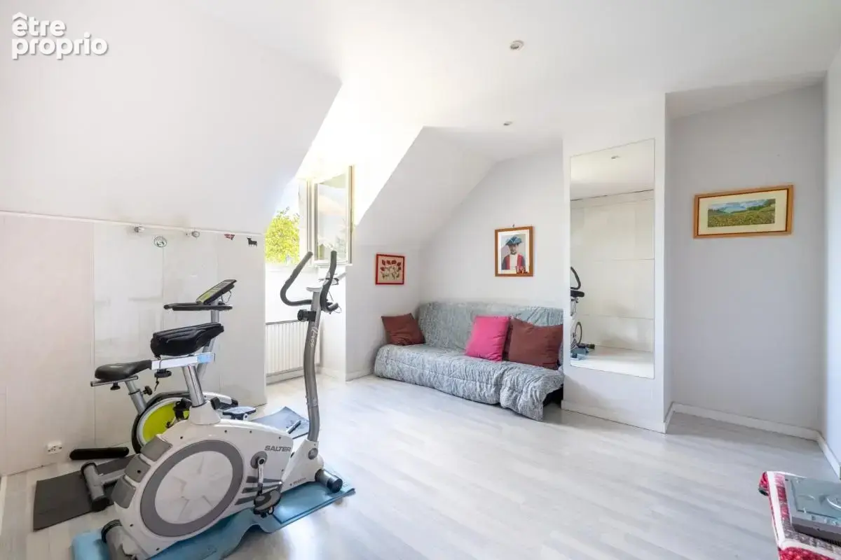 Maison à vendre 8 pièces  (78) - photo 9