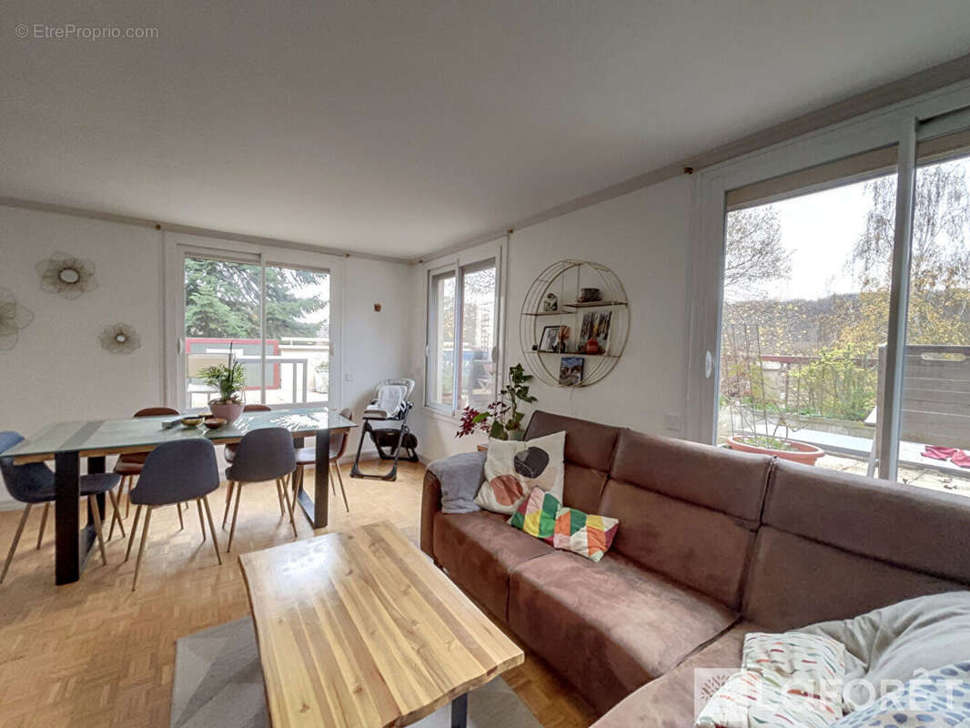 Appartement à GIF-SUR-YVETTE