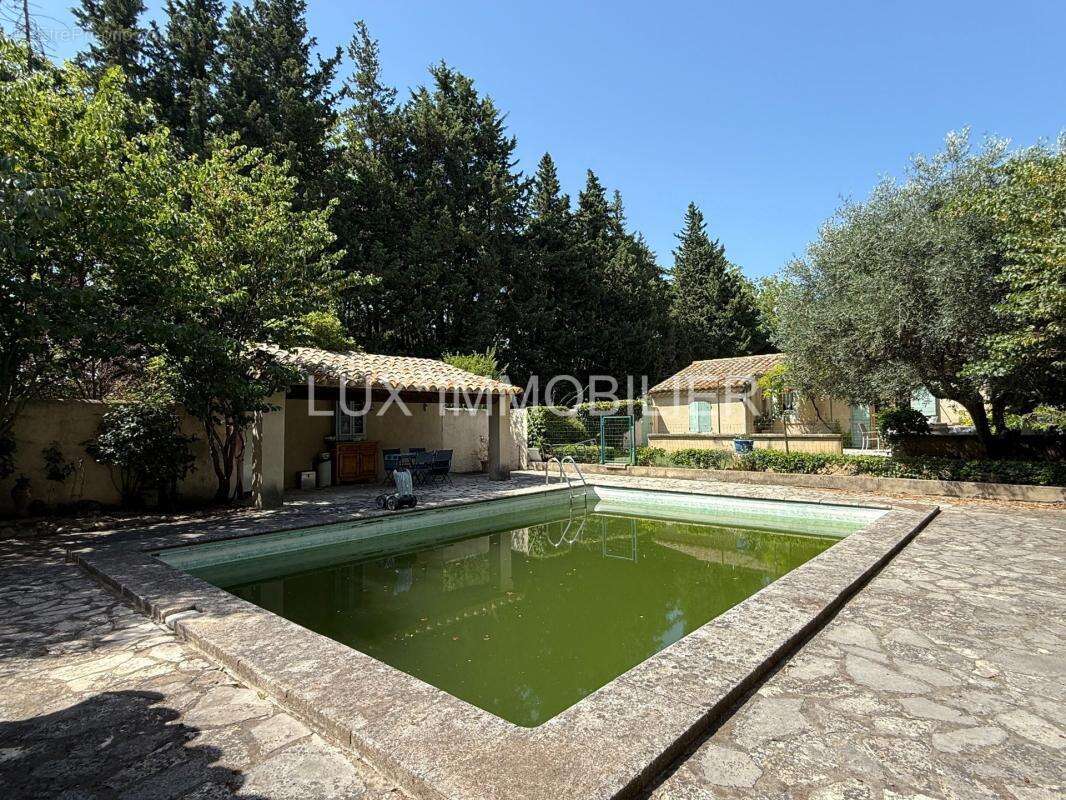 Maison à MAUSSANE-LES-ALPILLES