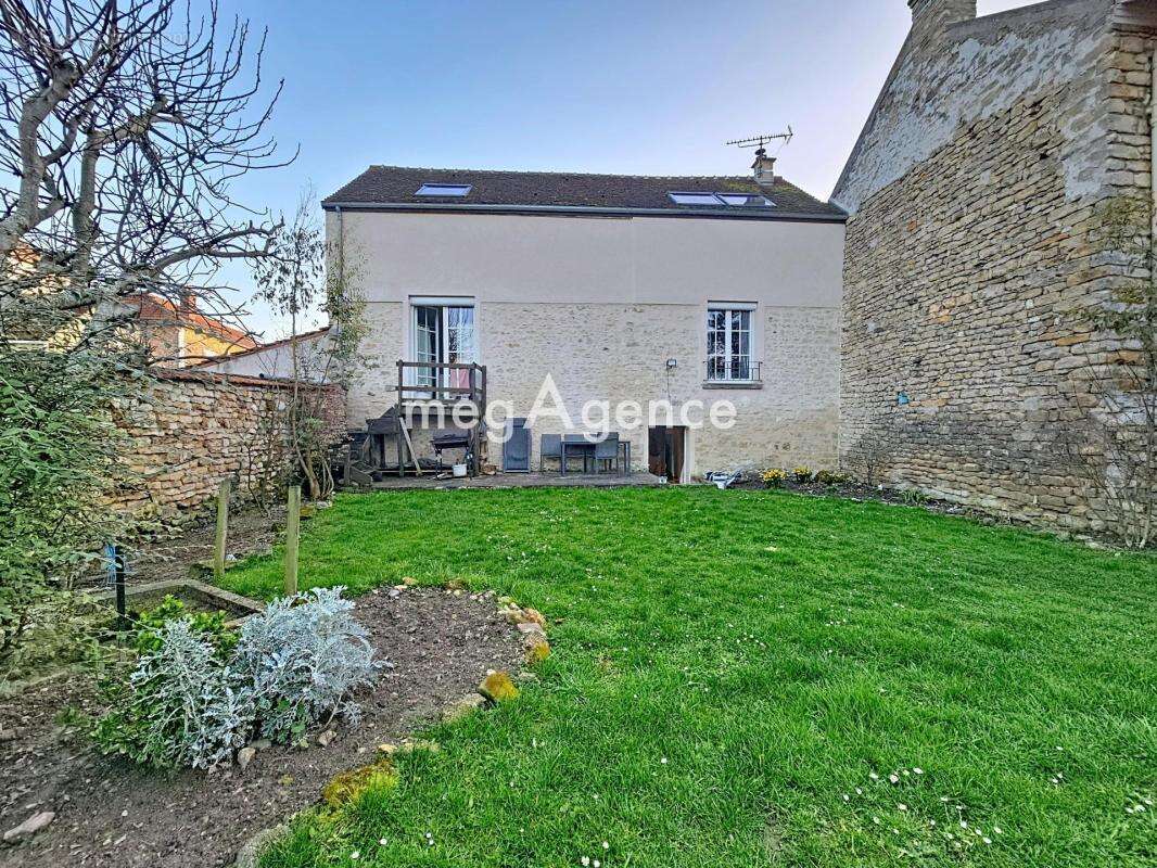 Maison à BOUAFLE