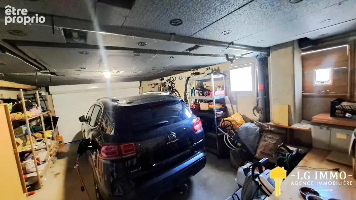 Maison familiale de 174 m2 , belles prestations , idéalement située. - photo 28