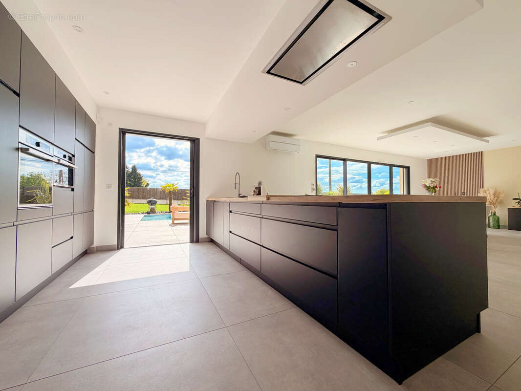 Maison à SAINT-SAVIN