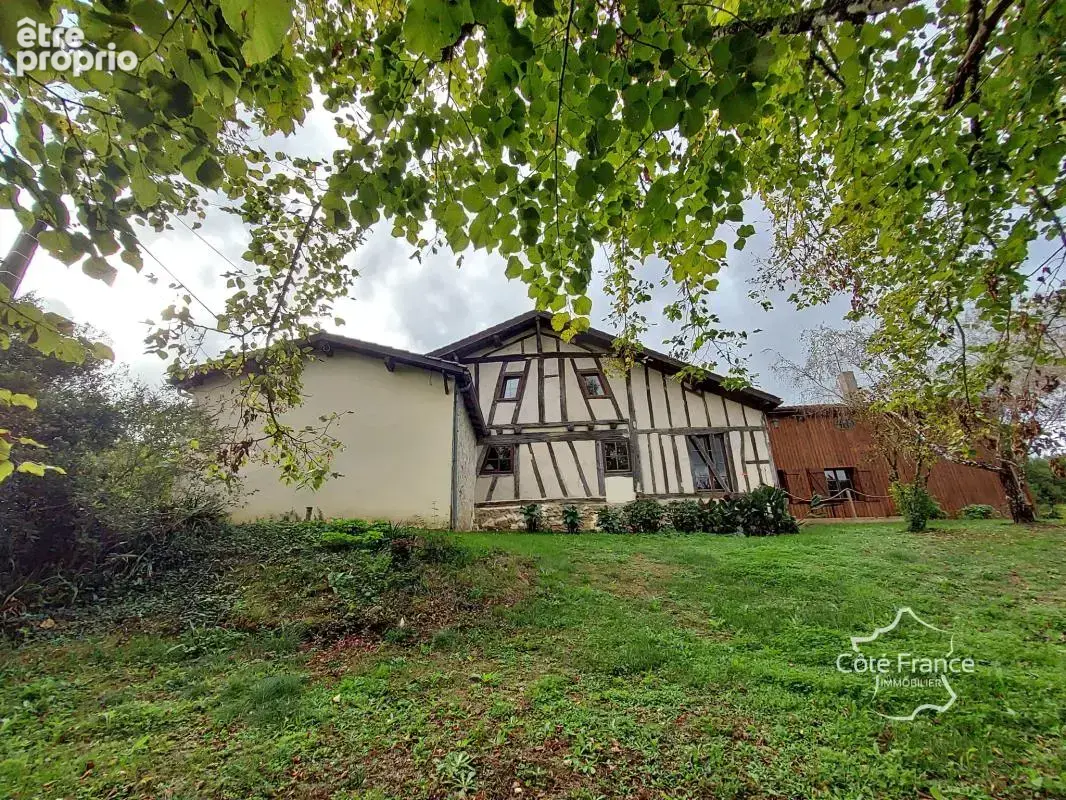 Maison à AILLAS