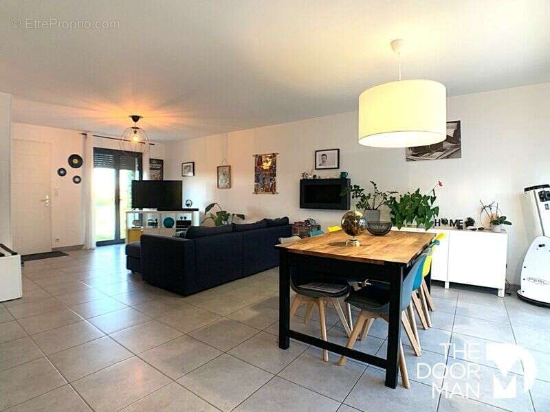 Maison à BEAUMONT-SUR-LEZE